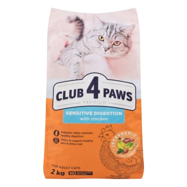 Club 4 Paws Dry Food with Chicken for Sensitive Adult Cats, 2 kg